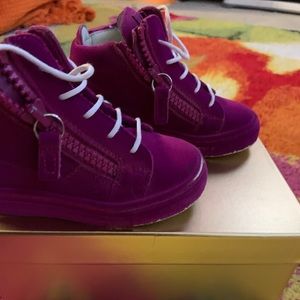 Toddler sneakers (girls)